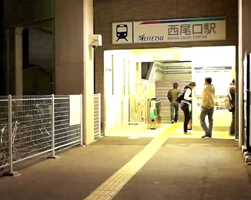 �����w